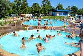 Camping Les Bords de Loue, Jura, Frankreich