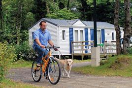 Camping Villagecenter Le Bois de Pleuven, Bretagne, Frankreich