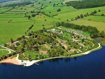Camping de l`'�tang de Fouch�, Burgund, Frankreich