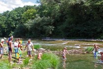 Camping La Vall�e Verte in La Roque-sur-C�ze, Languedoc-Roussillon, Frankreich