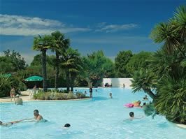 Camping Yelloh! Village La Petite Camargue in Aigues-Mortes, Languedoc-Roussillon, Frankreich